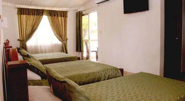 Standard quadruple chambre Alborada Hotel Melgar