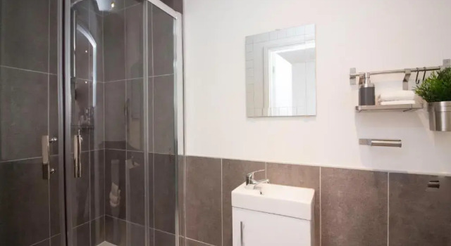 Select Train Station Suites, Забронировать Отель Отели Донкастер с парковкой, рядом с Музей и художественная галерея Донкастера, Парковка