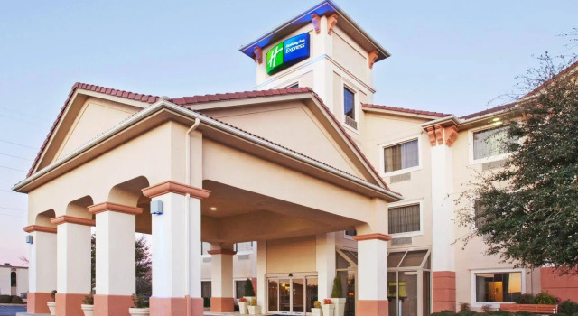 Holiday Inn Express Hotel and Suites Oklahoma City - Airport - Meridian Avenue, Book Hotel Oklahoma City Oklahoma