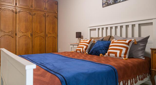 Allure Apartment apartment on Ivan Doronin Street 7, Prenota Appartamento Hotel a Irkutsk Region con parcheggio, Parcheggio