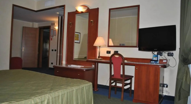 Edra Palace Hotel & Ristorante, Reserva ahora Hotel Hoteles en El Lacio con aparcamiento, Aparcamiento