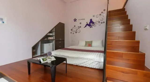 Jumping Hostel
