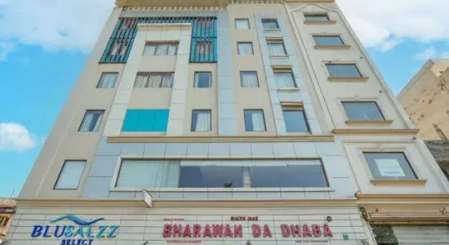 BluSalzz Select City Centre near Golden Temple, Book Hotel Amritsar Punjab