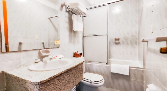 Трёхместный семейный номер Standard Lido Hotel