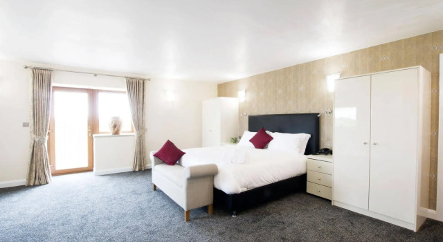 Oak Royal Hotel, Забронировать Отель Бизнес-отели Англии, 4* 5*