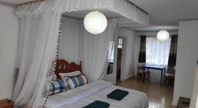 Casa Tulia Nakuru, Book Bed and Breakfast Nakuru Kenya