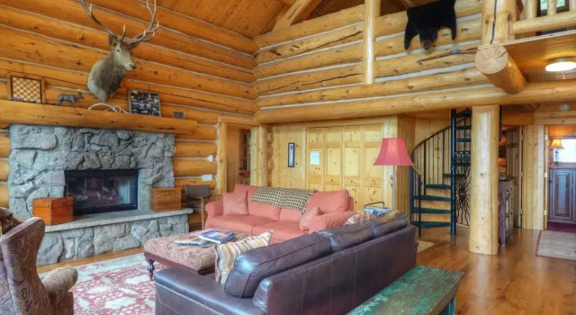 Mounticello Log Cabin - 4 Br Home, Забронировать Дом для отпуска Виллы Эстес-Парк, рядом с Estes Park Conference Center, Вилла