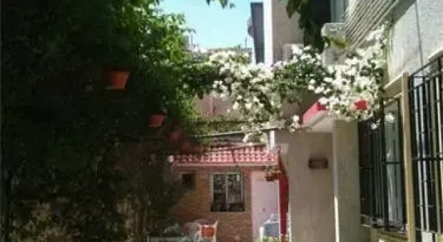 Yasmine Residence