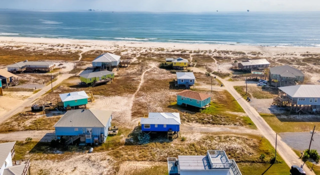 Коттедж Boa Vista - 106 Ponchartrain 3 Bedroom Home by RedAwning