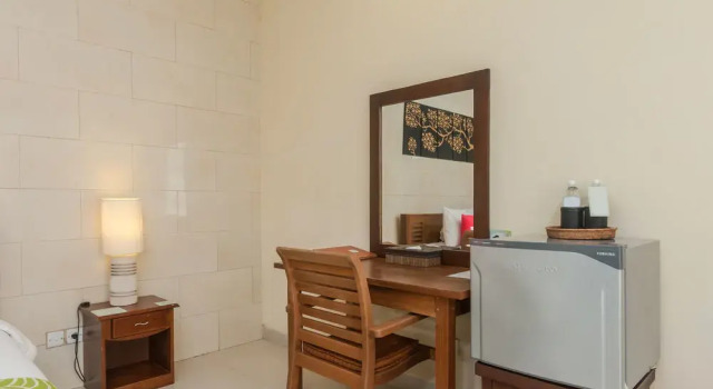 ZEN Rooms Legian Nakula Srikandi, Rezerwuj Hotel Hotele w Badung z parkingiem, Parking