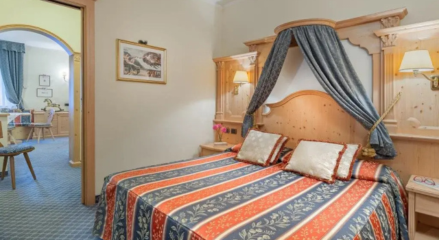 Park Hotel Iris, Забронировать Отель Отели Трансаккуа с бассейном, Бассейн