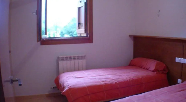 LH Apartamento Remascaro cuarenta y cinco, Book Apartment Hotels in Aragon with Parking, Parking