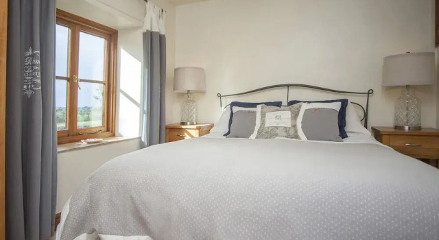Park Farm Cottage, Book Landbrugsophold Malmesbury 