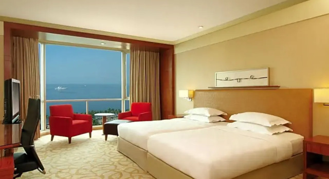 Номер Superior New Coast Hotel Manila