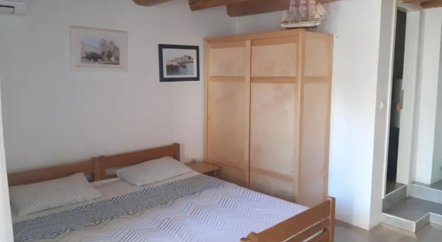Apartman Ksenija kat, Забронировать Отель Отели Шибеник 3 звезды, рядом с Sibenik Town Museum, 3*