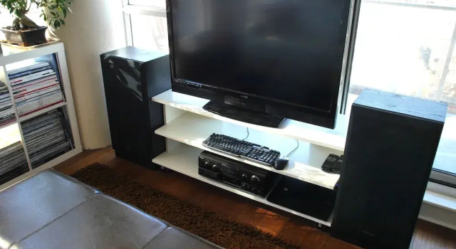 Gorgeous 1BR Condo at Eaton Centre, Забронировать Отель Торонто Greater Toronto Area, рядом с Театр Принцесса Уэльса