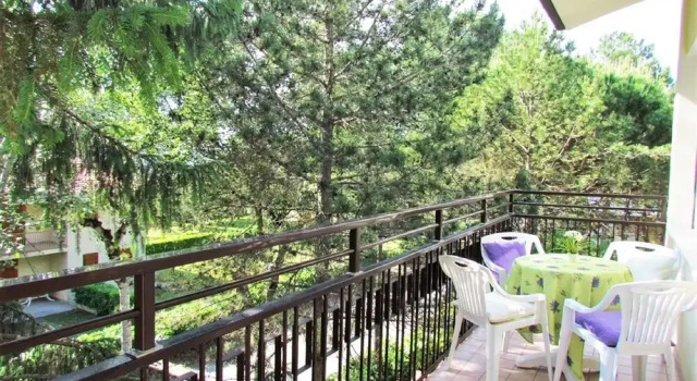 Апартаменты Incredible Holiday Home With Community Pool