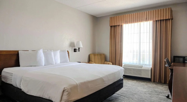 Двухместный люкс Country Inn & Suites by Radisson, BWI Airport Baltimore , MD