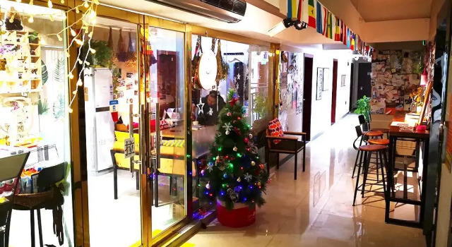 Bajie Youth Apartment Zhangjiajie Tianmenshan Train Station Branch