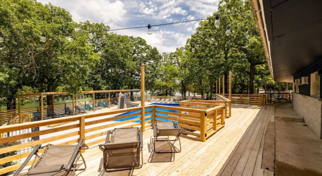 Kimberling Cove H20, Забронировать Отель Отели Table Rock Lake с парковкой, Парковка
