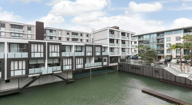 QV Design Lighter Quay Apartment - 785, Забронировать Апартаменты/квартира Отели Окленда с бассейном, Бассейн