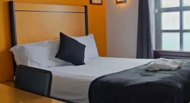 Номер Economy Cornmill Hotel