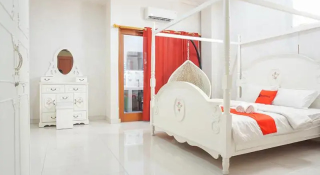 Номер Standard RedDoorz near Kemang Square