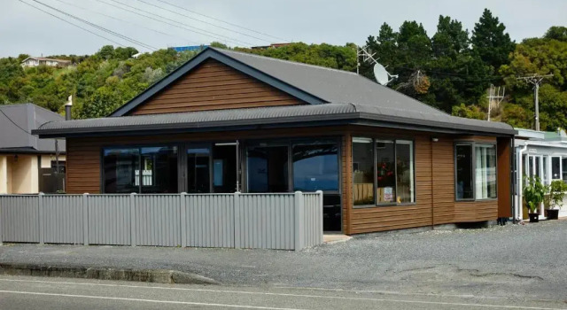 Paradise Inn - Kaikoura Holiday Home