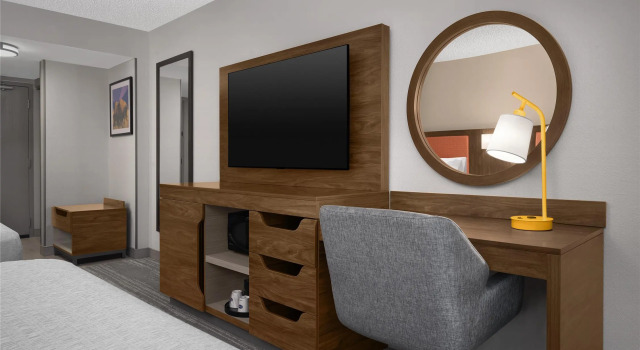 Четырёхместный номер Standard Hampton Inn & Suites Denver-Cherry Creek