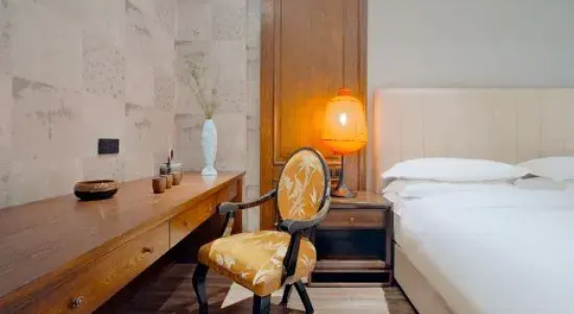 Люкс Taizhou Laoliangfang Shengpin Holiday Yishu Hotel
