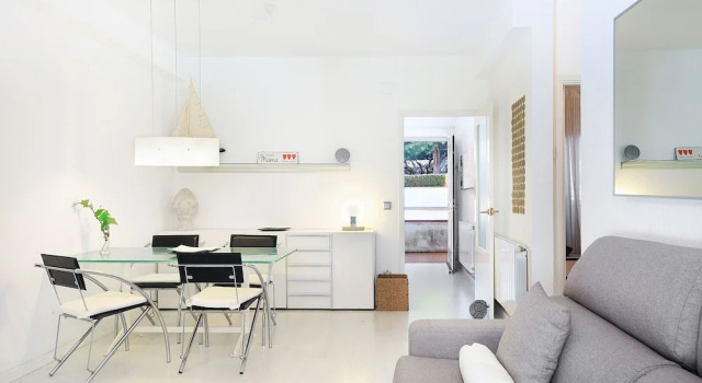 Flateli Casa Pda 1, Rezervați Casă de vacanță Cabane în Girona, Casetă