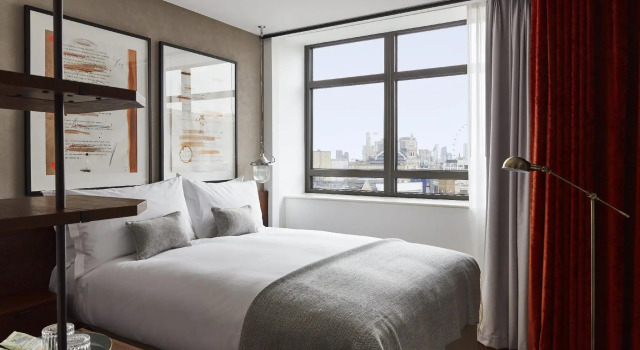 Двухместный номер Premium Leicester Square view Hotel Indigo London - 1 Leicester Square by IHG