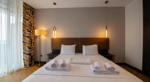 Номер Standard с балконом V Center Hotel