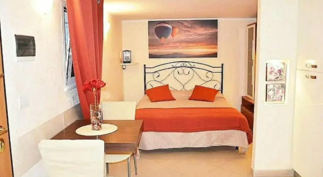 Olimpia House - Central Station Suite, Varaa Hotelli Bari Bari Province