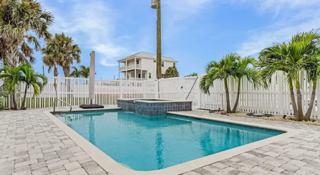 Коттедж 5550 Palmetto Paradise: 3br W/ Gulf Views, Heated Pool 3 Bedroom Home