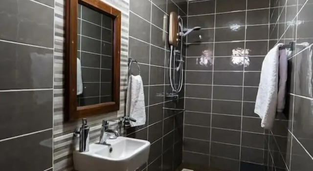Апартаменты Classic Karen Brooks View Palace 2 Bedroom Apartments