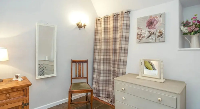 Ivy Cottage, Buchen Sie Ferienhaus Beguildy South Wales