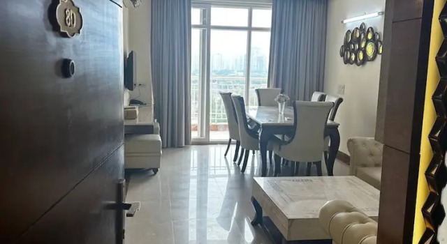 Апартаменты Luxurious Gurugram Apartment for Rent - Entire House With City & Garden Views