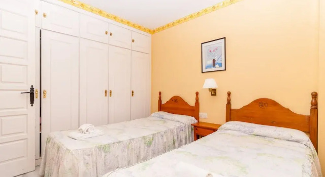 Apartamentos Río Marinas Canovas Nerja, Prenota Appartamento Hotel a Axarquía con parcheggio, Parcheggio