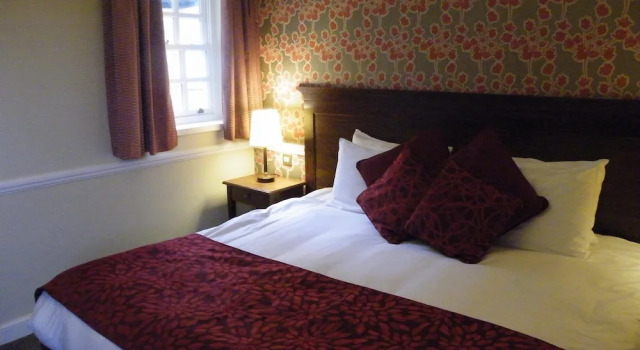 Двухместный номер Standard Saracens Head Hotel by Greene King Inns