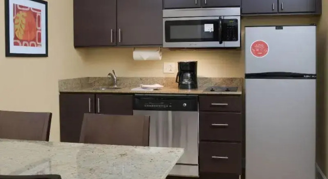 Двухместный люкс TownePlace Suites by Marriott Lake Jackson Clute