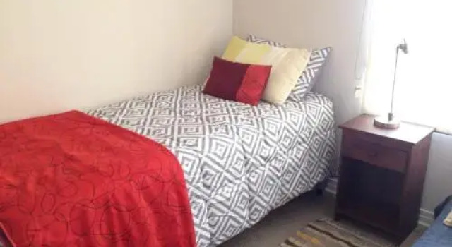 GuestHouse, Buchen Sie Hotel Metropolitan Region Santiago, in der Nähe von Einkaufszentrum Mallplaza Egaña