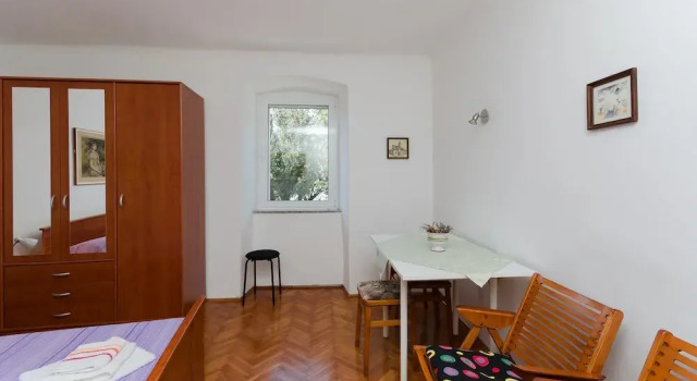 Apartment Zic, Prenota Appartamento Hotel a Isole Quarnerine con parcheggio, Parcheggio