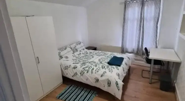 Lovely 5-bed House in London, Забронировать Отель Отели Англии 3 звезды, 3*