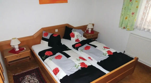 Nice Apartment in Krimml With 2 Bedrooms, Забронировать Апартаменты/квартира Кримль 