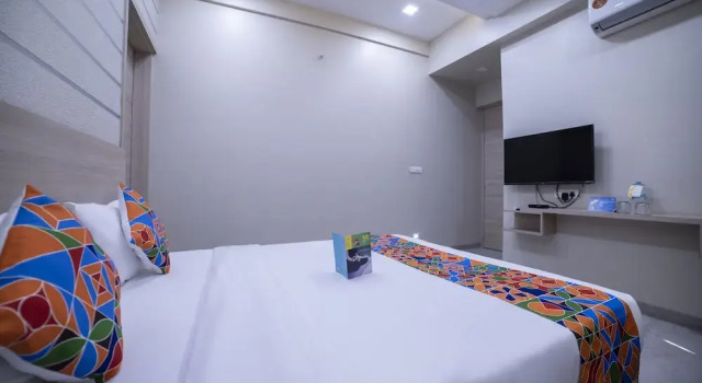 FabHotel Dawat Inn Waluj BK, Забронировать Отель Отели штата Махараштры с завтраком, Завтраки
