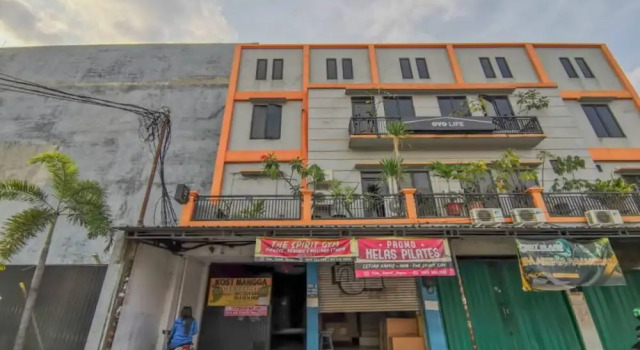 OYO LIfe 93129 Kost Mangga