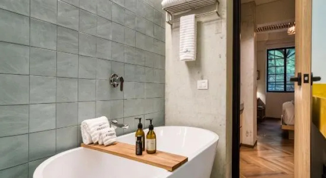 Полулюкс Rodona Hotel