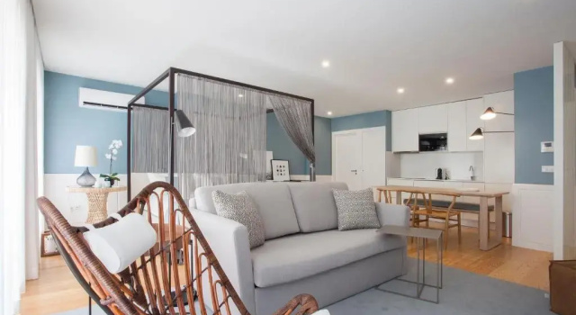 Апартаменты Liiiving in Porto Downtown Luxury Studio