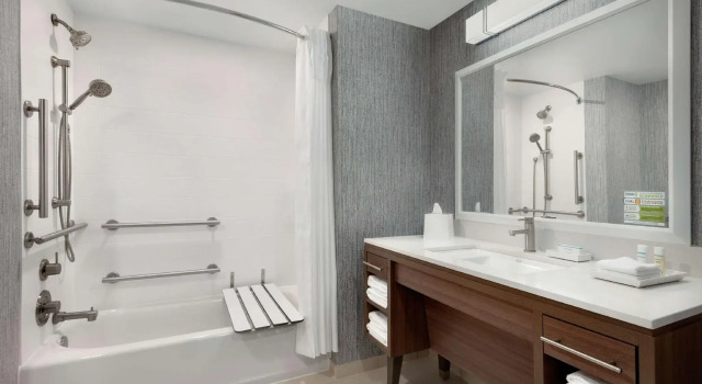 Двухместный люкс Home2 Suites by Hilton Dayton/Beavercreek